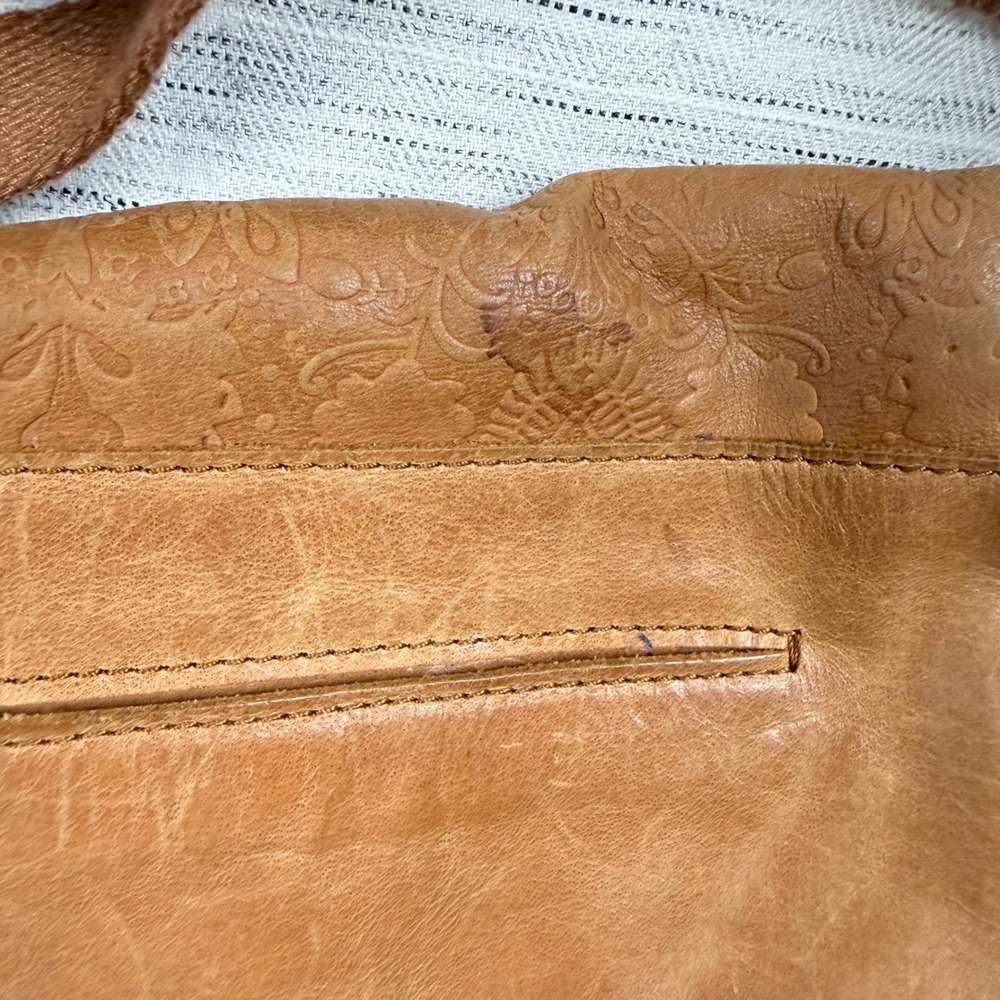 The Sak Silverlake Tan Leather Embossed Foldover Crossbody Bag Boho Western - Picture 11 of 14